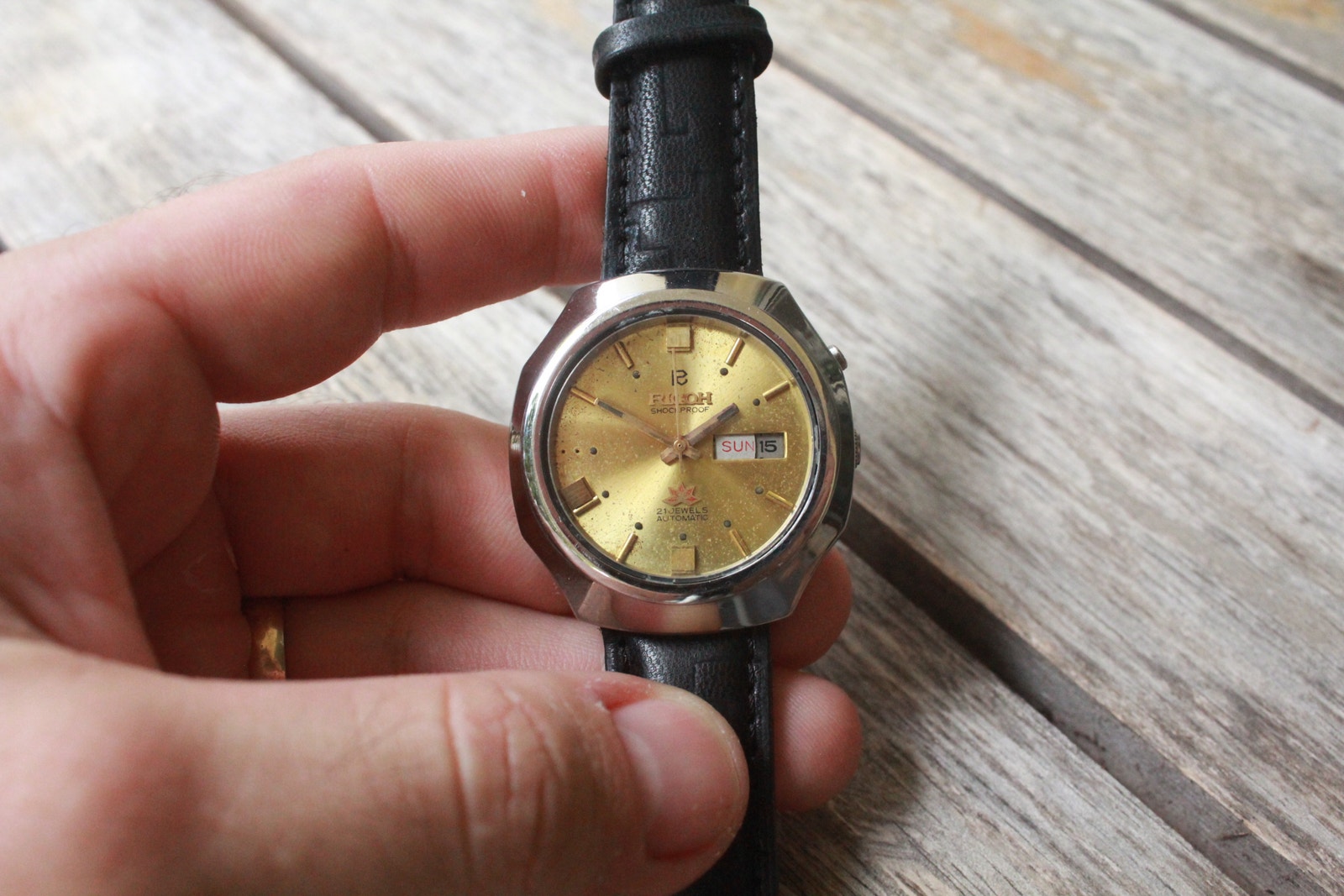 Vintage 1972 Ricoh Automatic Mens Silver Watch WDaydate  Gold Accents